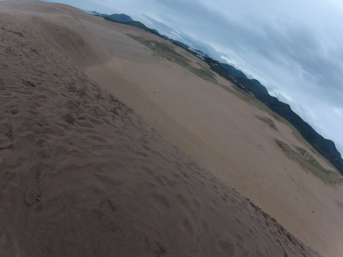 雨雲が通過した鳥取砂丘
