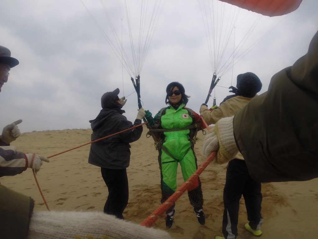 そしてラストはパラグライダーで空へ